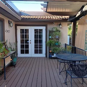apt-arden-park-charm.bestsacramentohotels.com/